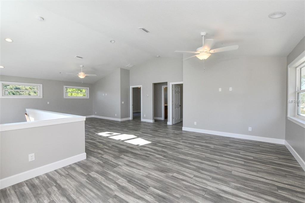 412 BAYVIEW PARKWAY, NOKOMIS, Florida 34275, 3 Bedrooms Bedrooms, 11 Rooms Rooms,2 BathroomsBathrooms,Residential,For sale,BAYVIEW,A4208431