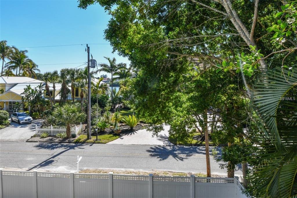 412 BAYVIEW PARKWAY, NOKOMIS, Florida 34275, 3 Bedrooms Bedrooms, 11 Rooms Rooms,2 BathroomsBathrooms,Residential,For sale,BAYVIEW,A4208431