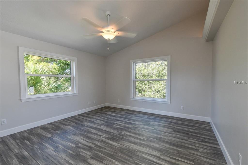 412 BAYVIEW PARKWAY, NOKOMIS, Florida 34275, 3 Bedrooms Bedrooms, 11 Rooms Rooms,2 BathroomsBathrooms,Residential,For sale,BAYVIEW,A4208431