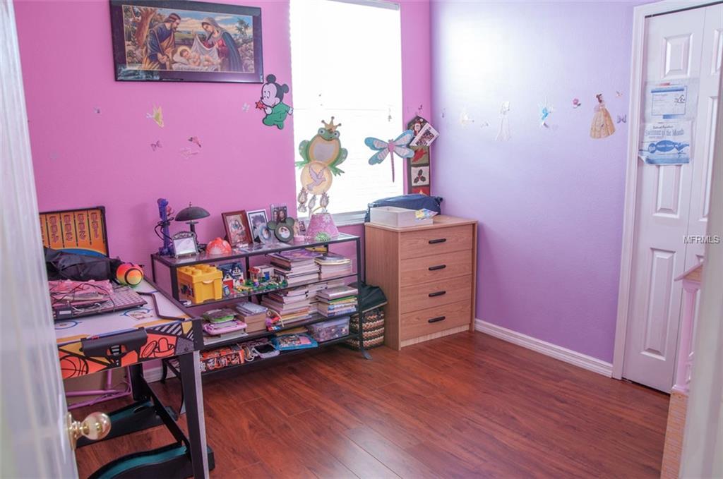 5593 BERWOOD DRIVE, ORLANDO, Florida 32810, 4 Bedrooms Bedrooms, 8 Rooms Rooms,3 BathroomsBathrooms,Residential,For sale,BERWOOD,O5559841