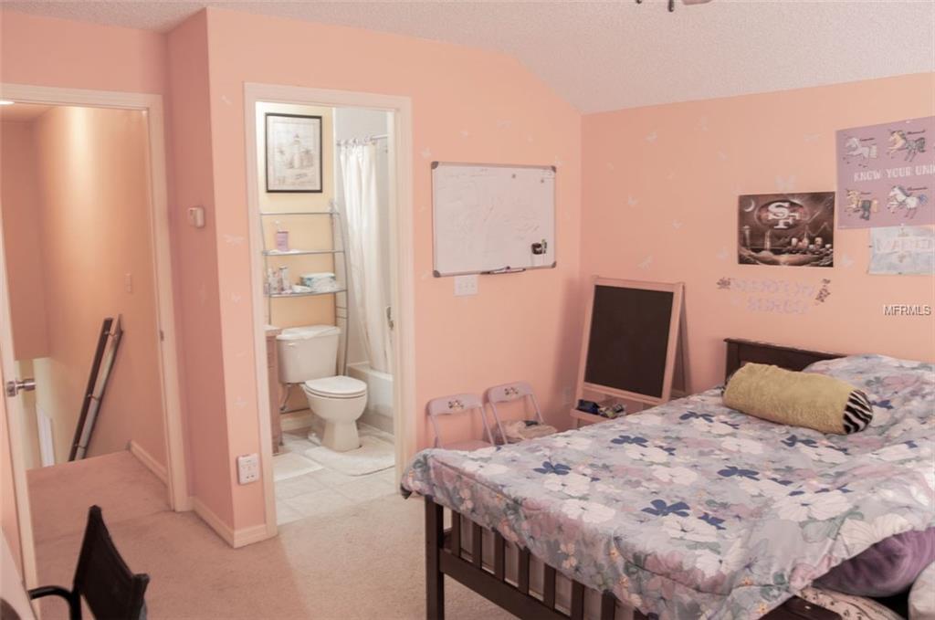 5593 BERWOOD DRIVE, ORLANDO, Florida 32810, 4 Bedrooms Bedrooms, 8 Rooms Rooms,3 BathroomsBathrooms,Residential,For sale,BERWOOD,O5559841