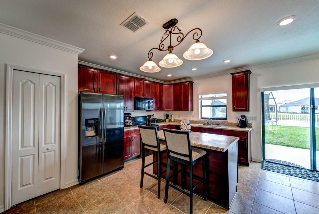 4037 LINDEVER LANE, PALMETTO, Florida 34221, 4 Bedrooms Bedrooms, 8 Rooms Rooms,2 BathroomsBathrooms,Residential,For sale,LINDEVER,A4209545