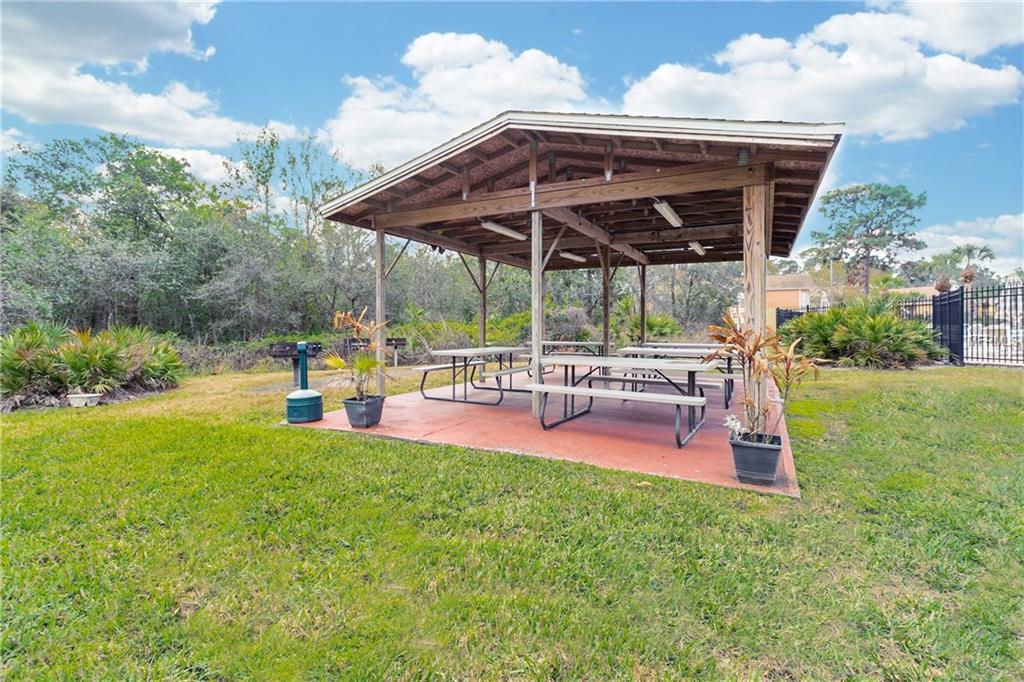 2440 SWEETWATER CLUB CIRCLE, KISSIMMEE, Florida 34746, 3 Bedrooms Bedrooms, 6 Rooms Rooms,2 BathroomsBathrooms,Residential,For sale,SWEETWATER CLUB,O5561316