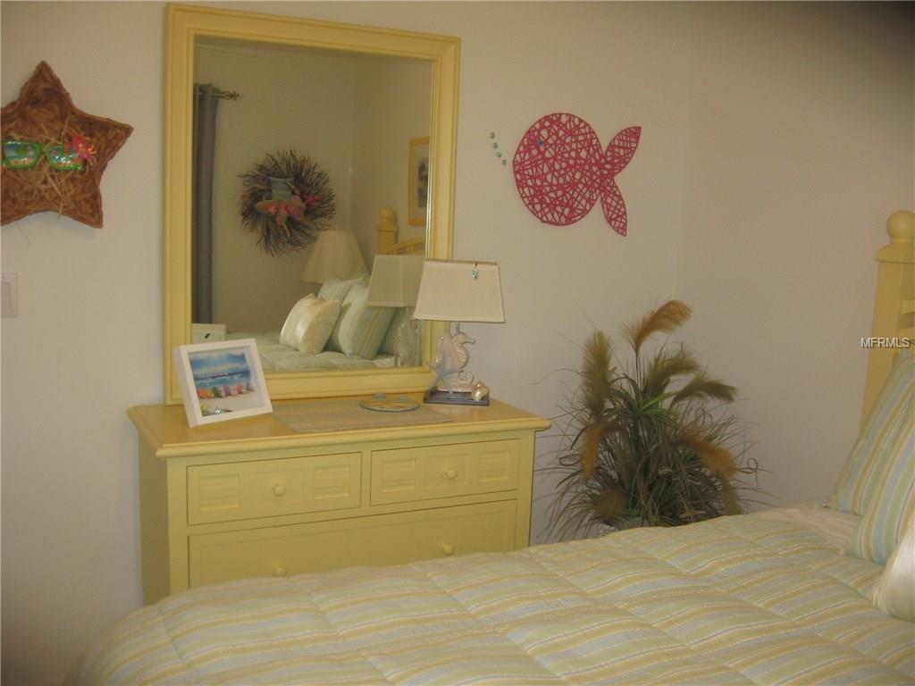 4584 MOHICAN TRAIL, SARASOTA, Florida 34233, 2 Bedrooms Bedrooms, 8 Rooms Rooms,2 BathroomsBathrooms,Residential,For sale,MOHICAN,A4209816