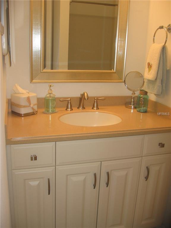 4584 MOHICAN TRAIL, SARASOTA, Florida 34233, 2 Bedrooms Bedrooms, 8 Rooms Rooms,2 BathroomsBathrooms,Residential,For sale,MOHICAN,A4209816