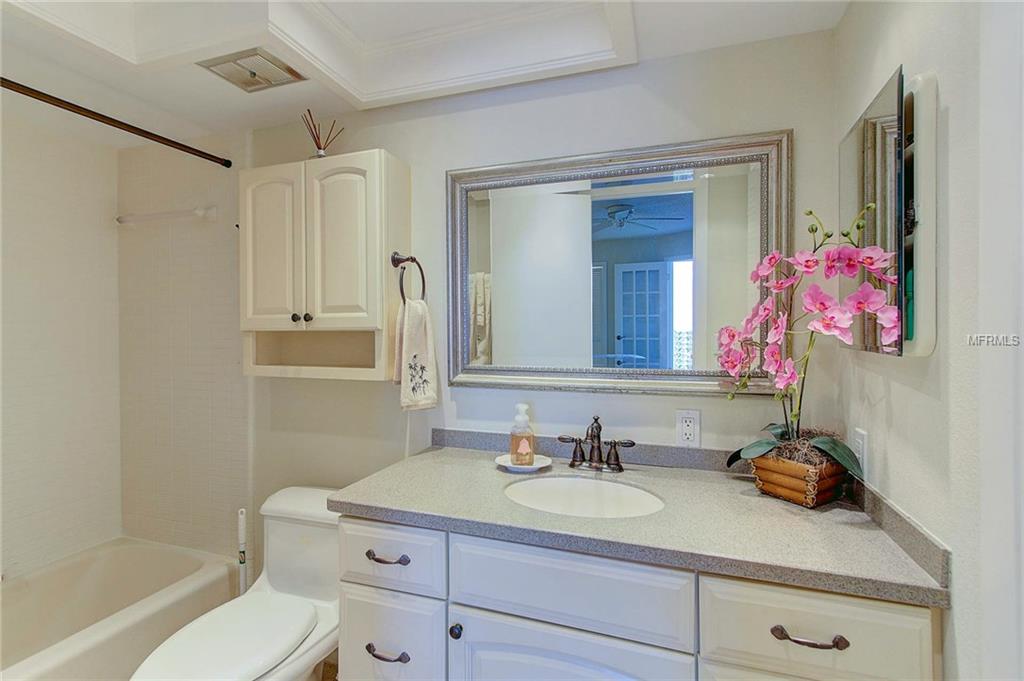 6400 FLOTILLA DR, HOLMES BEACH, Florida 34217, 2 Bedrooms Bedrooms, 8 Rooms Rooms,2 BathroomsBathrooms,Residential,For sale,FLOTILLA DR,A4209922