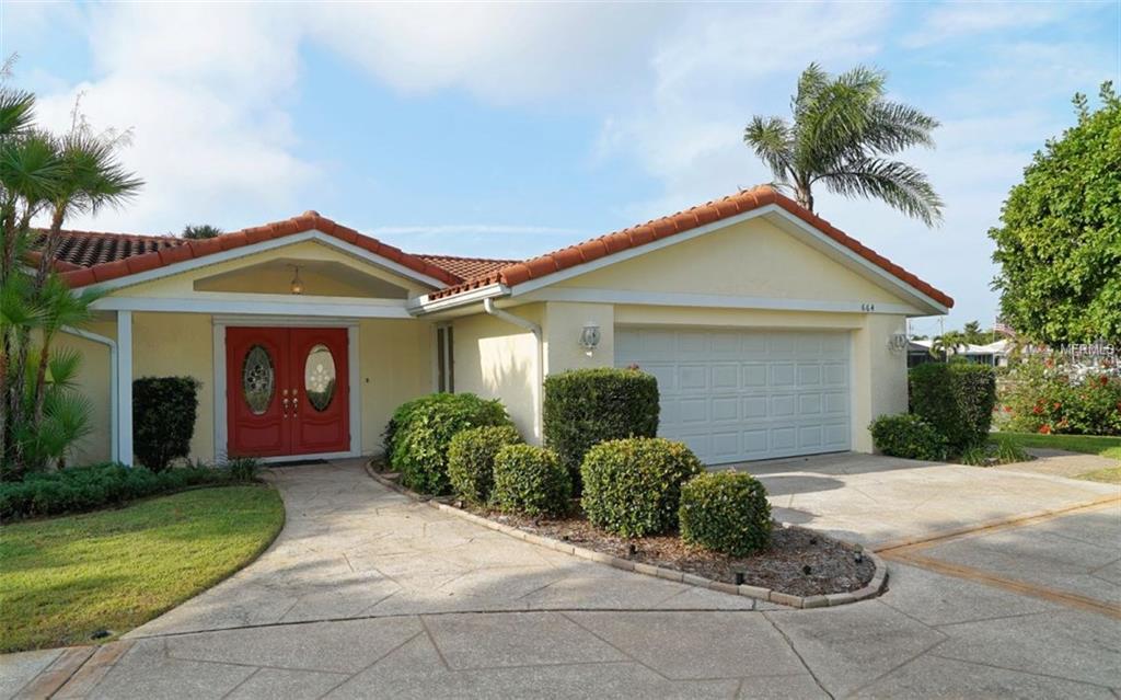 664 KEY ROYALE DRIVE, HOLMES BEACH, Florida 34217, 3 Bedrooms Bedrooms, 7 Rooms Rooms,3 BathroomsBathrooms,Residential,For sale,KEY ROYALE,A4182609