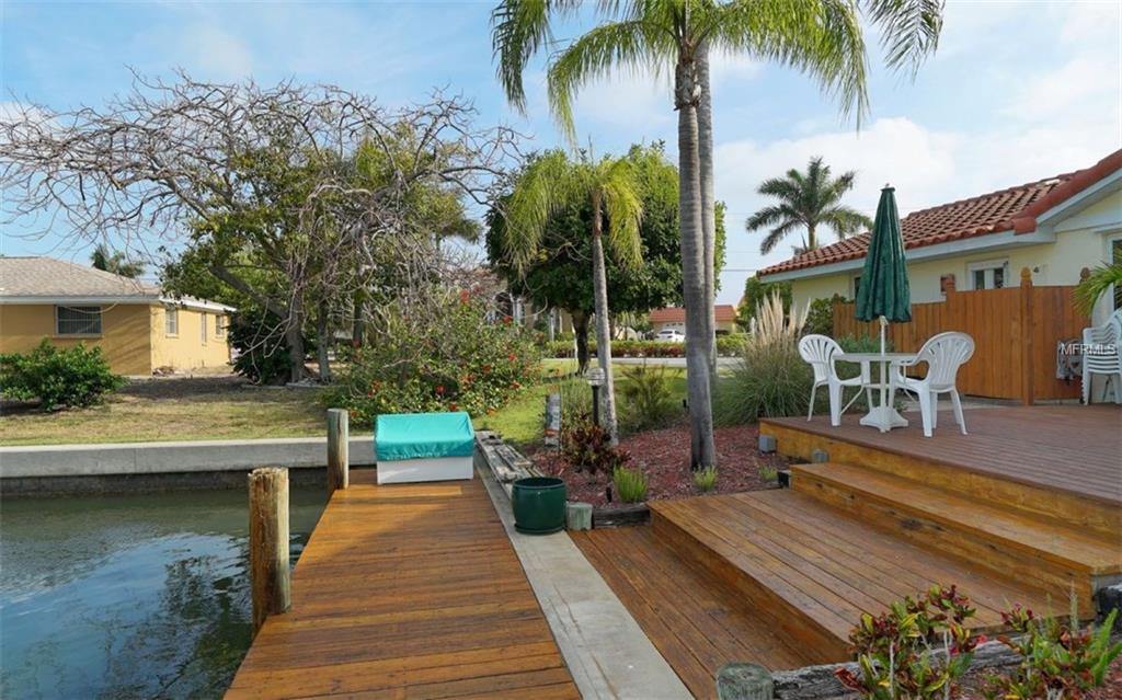 664 KEY ROYALE DRIVE, HOLMES BEACH, Florida 34217, 3 Bedrooms Bedrooms, 7 Rooms Rooms,3 BathroomsBathrooms,Residential,For sale,KEY ROYALE,A4182609