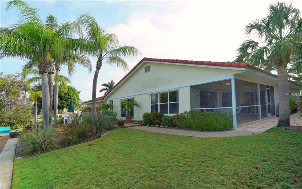 664 KEY ROYALE DRIVE, HOLMES BEACH, Florida 34217, 3 Bedrooms Bedrooms, 7 Rooms Rooms,3 BathroomsBathrooms,Residential,For sale,KEY ROYALE,A4182609