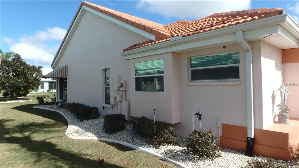 2210 WESTMINSTER MANOR LANE, SUN CITY CENTER, Florida 33573, 3 Bedrooms Bedrooms, 8 Rooms Rooms,2 BathroomsBathrooms,Residential,For sale,WESTMINSTER MANOR,T2902487