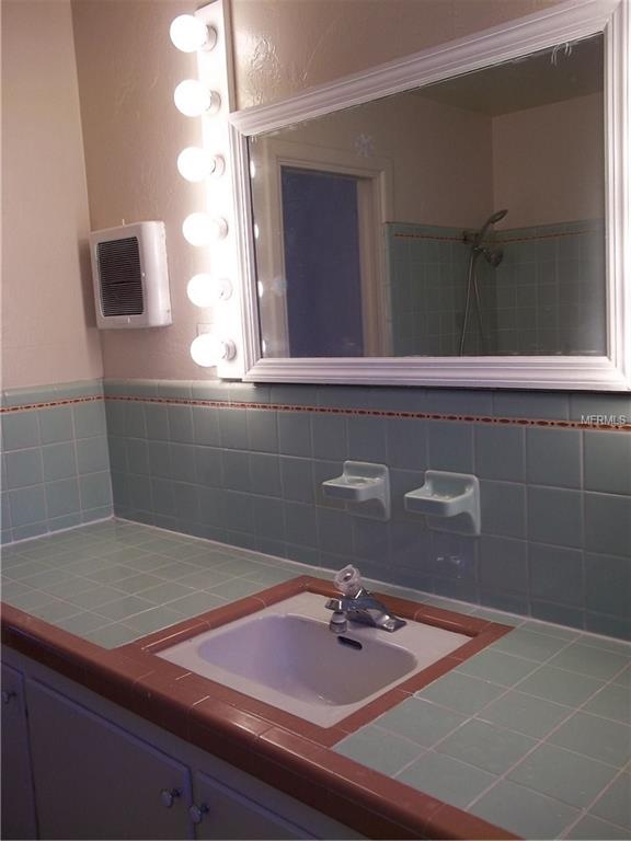 2319 PROCTOR ROAD, SARASOTA, Florida 34231, 3 Bedrooms Bedrooms, 8 Rooms Rooms,2 BathroomsBathrooms,Residential,For sale,PROCTOR,A4201513