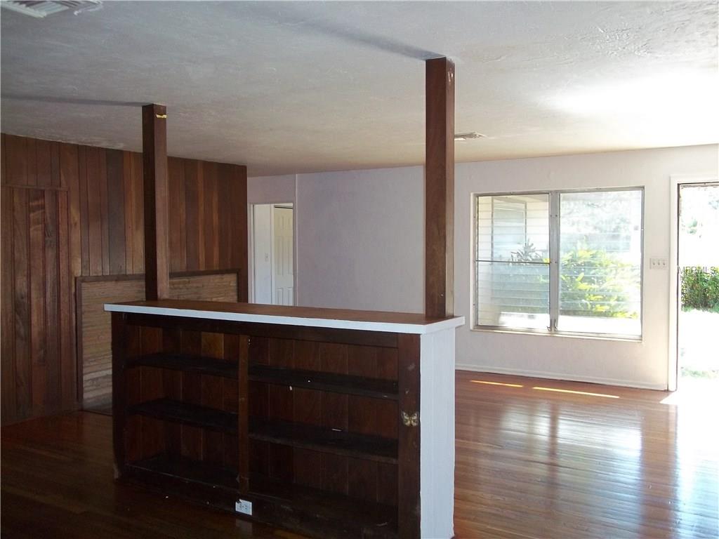 2319 PROCTOR ROAD, SARASOTA, Florida 34231, 3 Bedrooms Bedrooms, 8 Rooms Rooms,2 BathroomsBathrooms,Residential,For sale,PROCTOR,A4201513