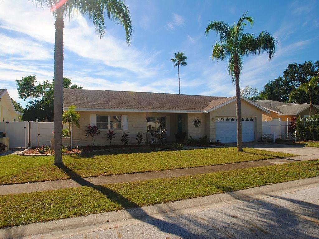 12312 89TH TERRACE, SEMINOLE, Florida 33772, 4 Bedrooms Bedrooms, 8 Rooms Rooms,2 BathroomsBathrooms,Residential,For sale,89TH,W7635644