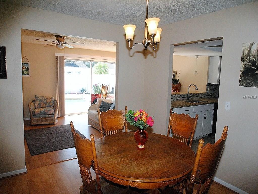 12312 89TH TERRACE, SEMINOLE, Florida 33772, 4 Bedrooms Bedrooms, 8 Rooms Rooms,2 BathroomsBathrooms,Residential,For sale,89TH,W7635644