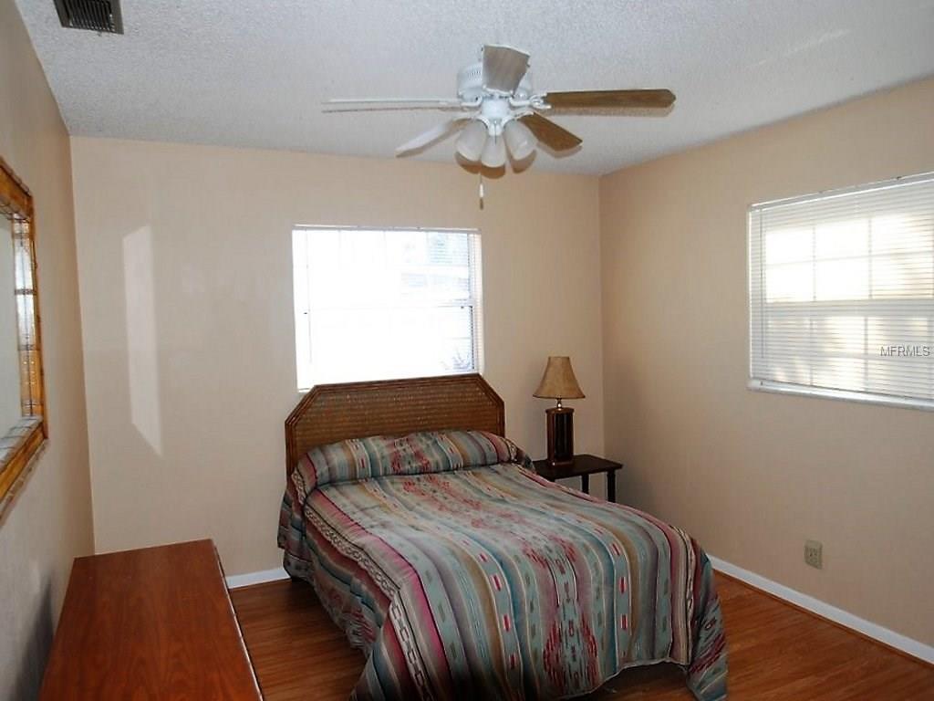 12312 89TH TERRACE, SEMINOLE, Florida 33772, 4 Bedrooms Bedrooms, 8 Rooms Rooms,2 BathroomsBathrooms,Residential,For sale,89TH,W7635644