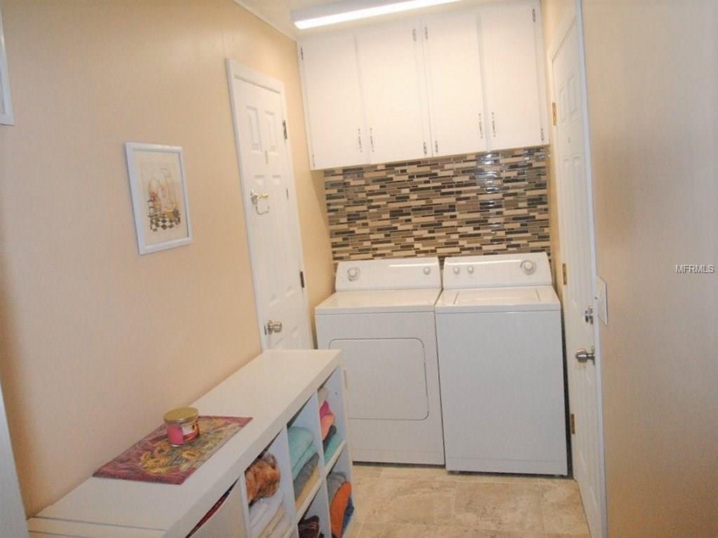 12312 89TH TERRACE, SEMINOLE, Florida 33772, 4 Bedrooms Bedrooms, 8 Rooms Rooms,2 BathroomsBathrooms,Residential,For sale,89TH,W7635644