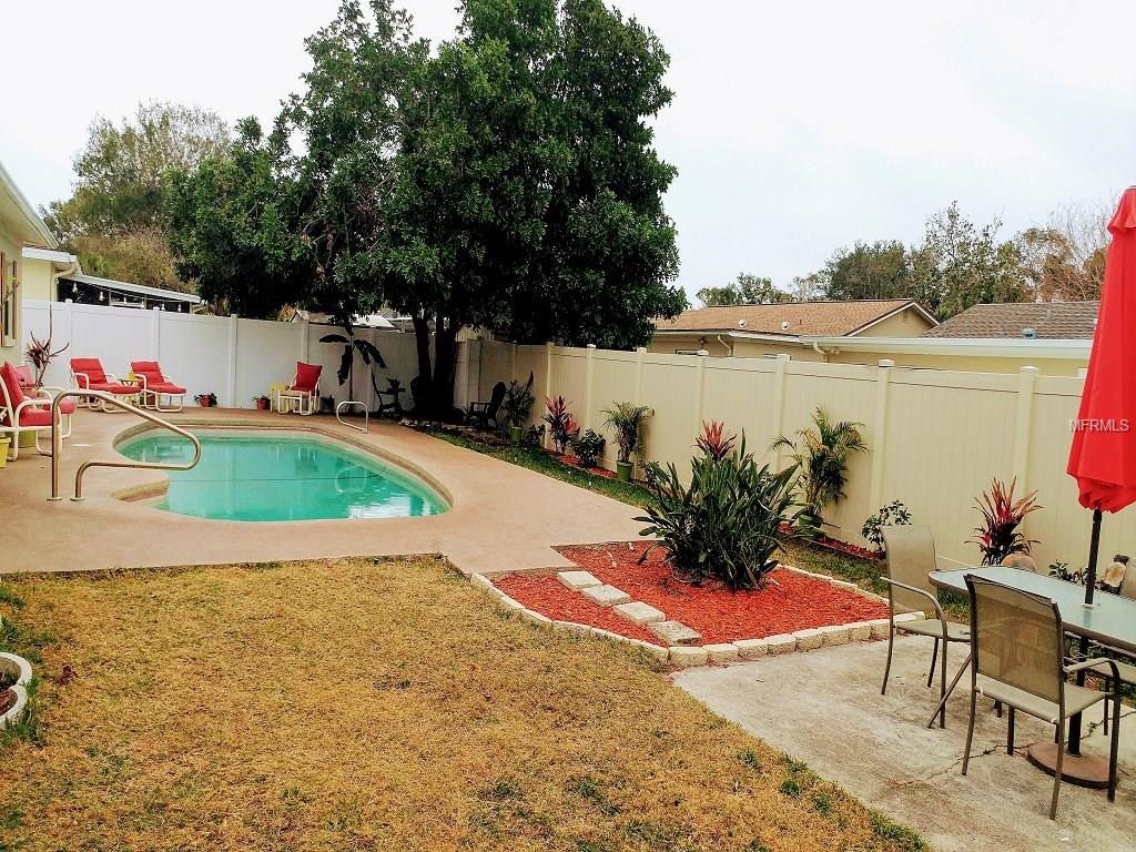 12312 89TH TERRACE, SEMINOLE, Florida 33772, 4 Bedrooms Bedrooms, 8 Rooms Rooms,2 BathroomsBathrooms,Residential,For sale,89TH,W7635644