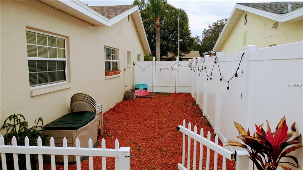 12312 89TH TERRACE, SEMINOLE, Florida 33772, 4 Bedrooms Bedrooms, 8 Rooms Rooms,2 BathroomsBathrooms,Residential,For sale,89TH,W7635644