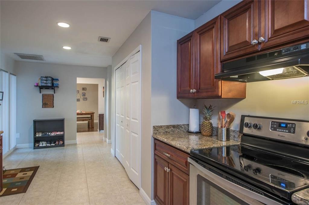 1005 TRANQUIVIEW LANE, VALRICO, Florida 33594, 3 Bedrooms Bedrooms, 6 Rooms Rooms,2 BathroomsBathrooms,Residential,For sale,TRANQUIVIEW,T2928266