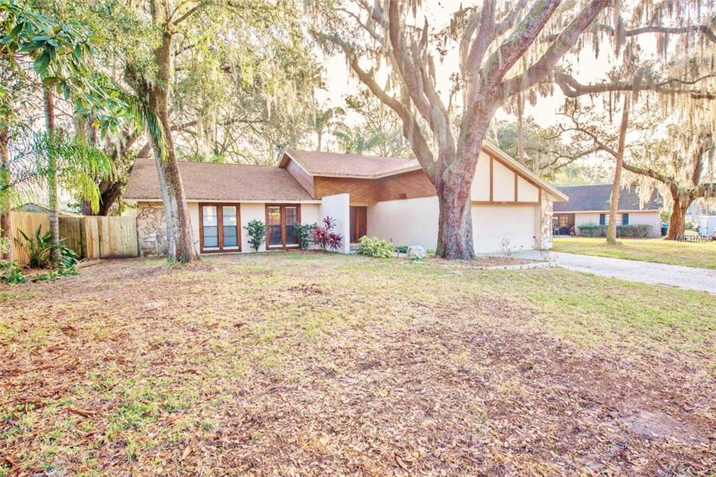 1005 TRANQUIVIEW LANE, VALRICO, Florida 33594, 3 Bedrooms Bedrooms, 6 Rooms Rooms,2 BathroomsBathrooms,Residential,For sale,TRANQUIVIEW,T2928266