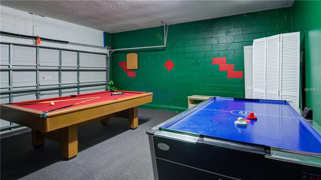 8551 LA ISLA DRIVE, KISSIMMEE, Florida 34747, 7 Bedrooms Bedrooms, 12 Rooms Rooms,5 BathroomsBathrooms,Residential,For sale,LA ISLA,S4844368