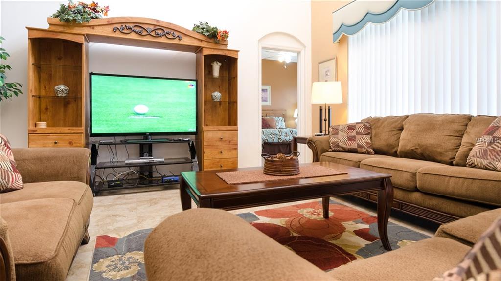 8551 LA ISLA DRIVE, KISSIMMEE, Florida 34747, 7 Bedrooms Bedrooms, 12 Rooms Rooms,5 BathroomsBathrooms,Residential,For sale,LA ISLA,S4844368