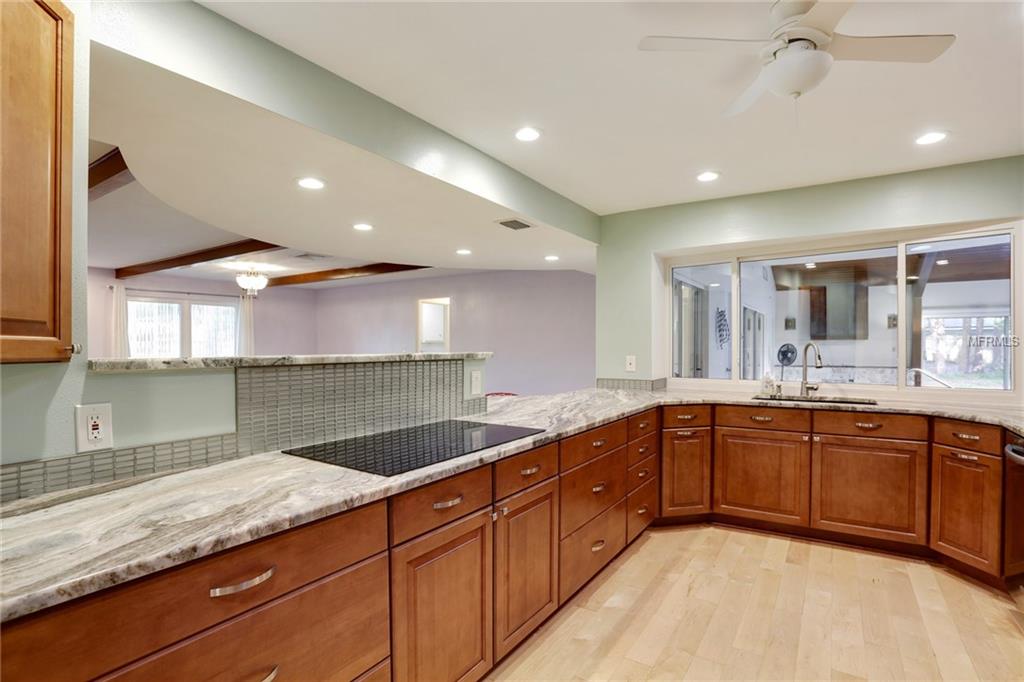 8693 15TH STREET N, ST PETERSBURG, Florida 33702, 4 Bedrooms Bedrooms, 9 Rooms Rooms,4 BathroomsBathrooms,Residential,For sale,15TH,U7836555