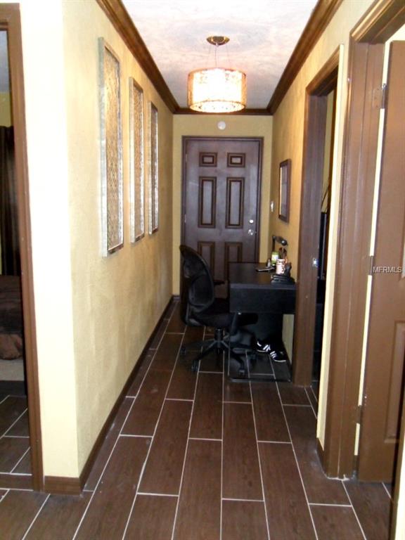 301 S LAKEWOOD DRIVE, ORLANDO, Florida 32803, 4 Bedrooms Bedrooms, 7 Rooms Rooms,2 BathroomsBathrooms,Residential,For sale,LAKEWOOD,O5557700