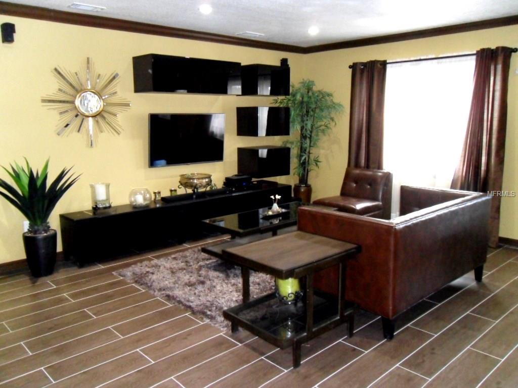 301 S LAKEWOOD DRIVE, ORLANDO, Florida 32803, 4 Bedrooms Bedrooms, 7 Rooms Rooms,2 BathroomsBathrooms,Residential,For sale,LAKEWOOD,O5557700