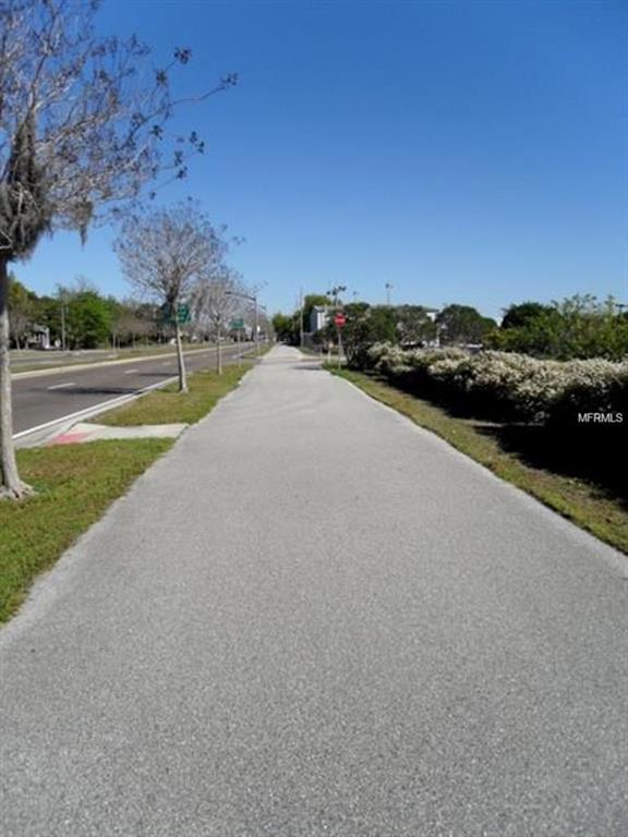 301 S LAKEWOOD DRIVE, ORLANDO, Florida 32803, 4 Bedrooms Bedrooms, 7 Rooms Rooms,2 BathroomsBathrooms,Residential,For sale,LAKEWOOD,O5557700