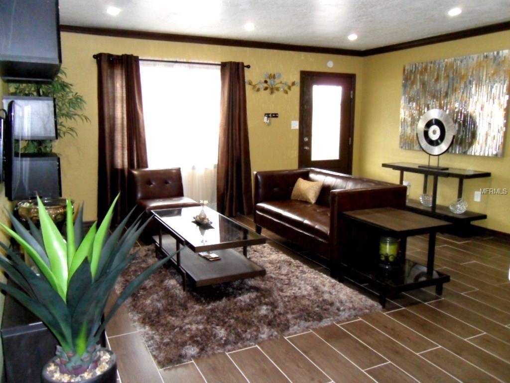 301 S LAKEWOOD DRIVE, ORLANDO, Florida 32803, 4 Bedrooms Bedrooms, 7 Rooms Rooms,2 BathroomsBathrooms,Residential,For sale,LAKEWOOD,O5557700