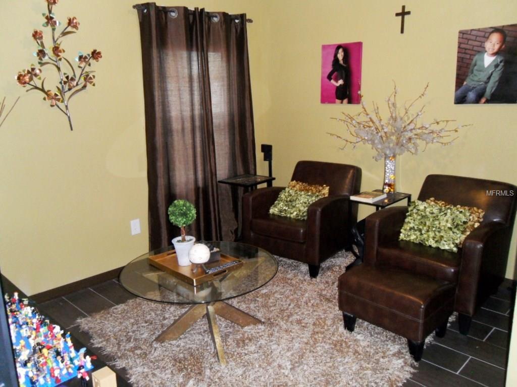 301 S LAKEWOOD DRIVE, ORLANDO, Florida 32803, 4 Bedrooms Bedrooms, 7 Rooms Rooms,2 BathroomsBathrooms,Residential,For sale,LAKEWOOD,O5557700