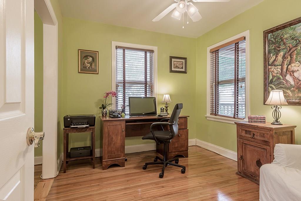 1405 E COMANCHE AVENUE, TAMPA, Florida 33604, 2 Bedrooms Bedrooms, 5 Rooms Rooms,1 BathroomBathrooms,Residential,For sale,COMANCHE,T2925903