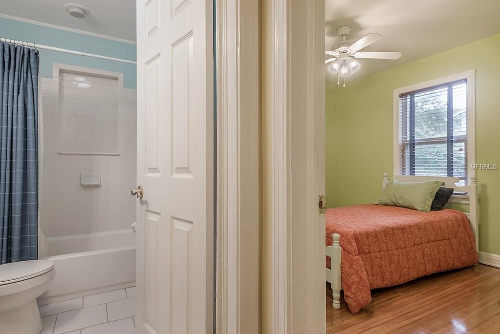 1405 E COMANCHE AVENUE, TAMPA, Florida 33604, 2 Bedrooms Bedrooms, 5 Rooms Rooms,1 BathroomBathrooms,Residential,For sale,COMANCHE,T2925903