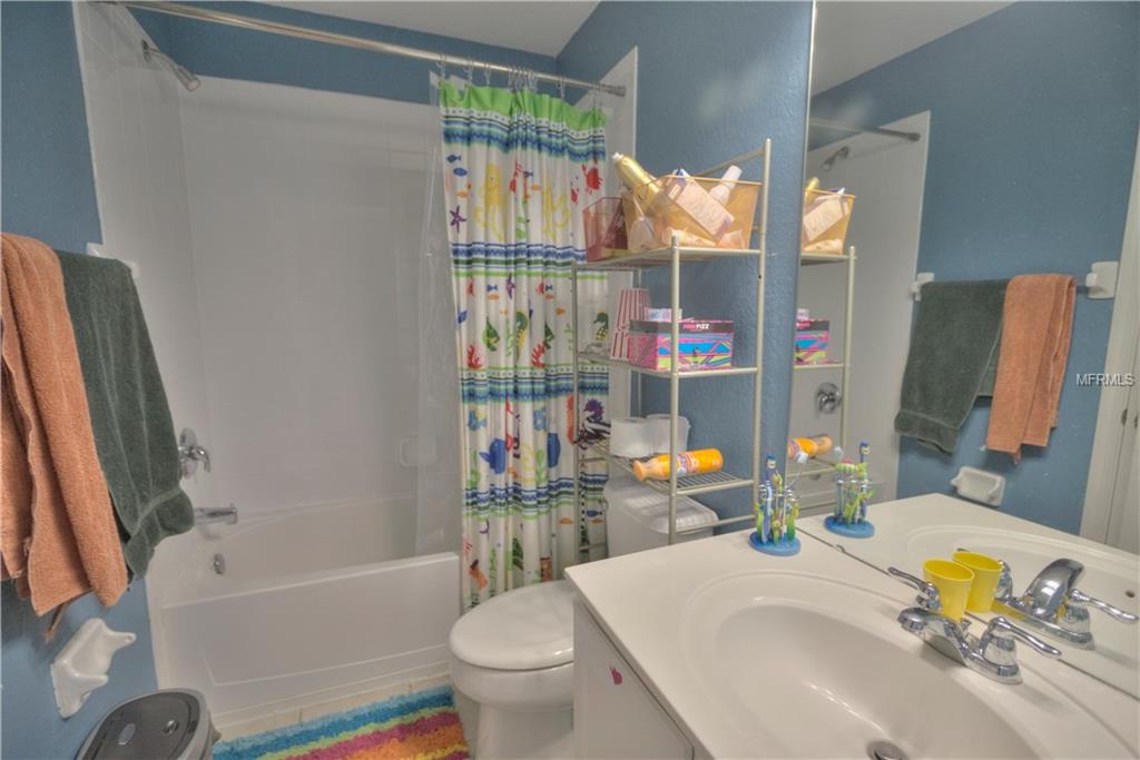 1137 BRANT POINT, ORLANDO, Florida 32828, 4 Bedrooms Bedrooms, 8 Rooms Rooms,3 BathroomsBathrooms,Residential,For sale,BRANT,O5561317