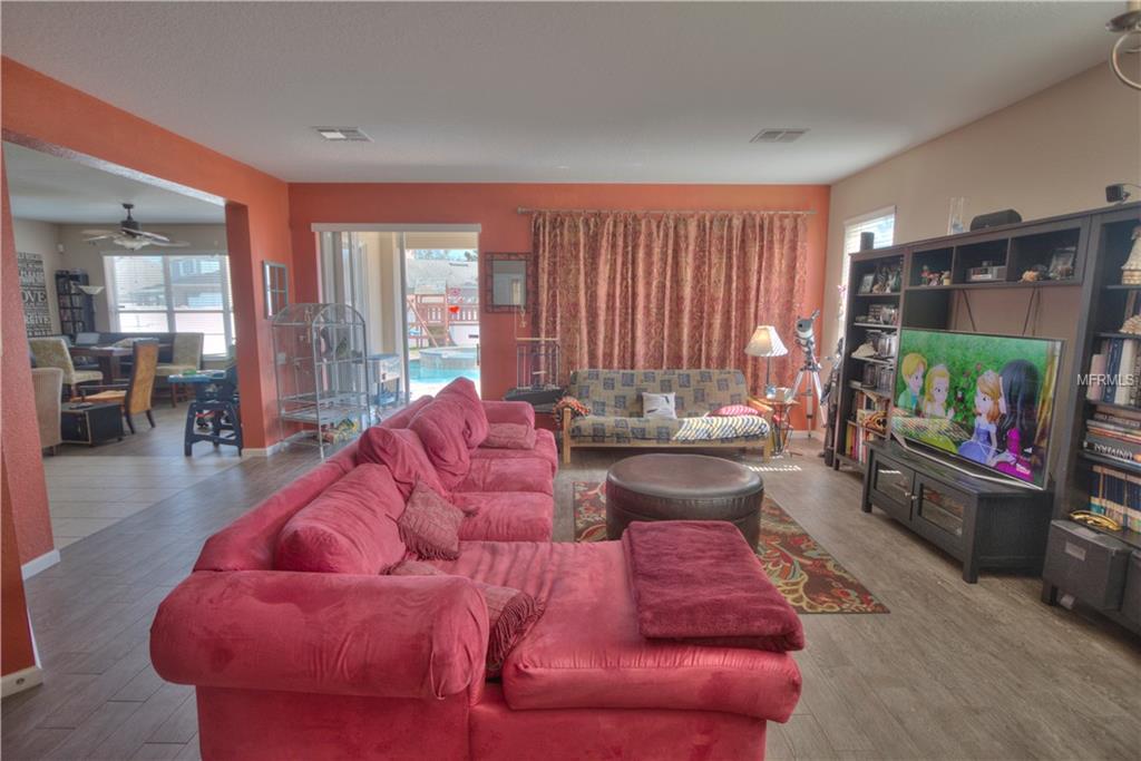 1137 BRANT POINT, ORLANDO, Florida 32828, 4 Bedrooms Bedrooms, 8 Rooms Rooms,3 BathroomsBathrooms,Residential,For sale,BRANT,O5561317