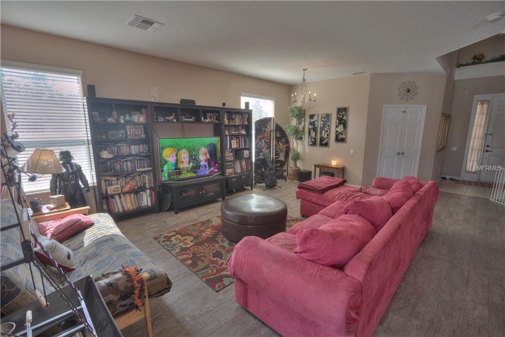 1137 BRANT POINT, ORLANDO, Florida 32828, 4 Bedrooms Bedrooms, 8 Rooms Rooms,3 BathroomsBathrooms,Residential,For sale,BRANT,O5561317