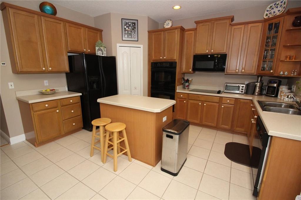 2654 TOPSAIL HILL STREET, ORLANDO, Florida 32828, 4 Bedrooms Bedrooms, 9 Rooms Rooms,2 BathroomsBathrooms,Residential,For sale,TOPSAIL HILL,O5561533