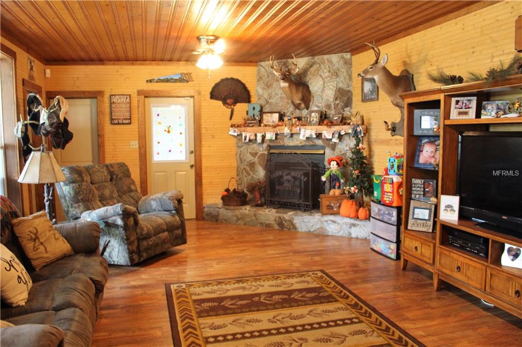 1095 DE LA PALMA AVENUE, BARTOW, Florida 33830, 3 Bedrooms Bedrooms, 7 Rooms Rooms,1 BathroomBathrooms,Residential,For sale,DE LA PALMA,L4725534