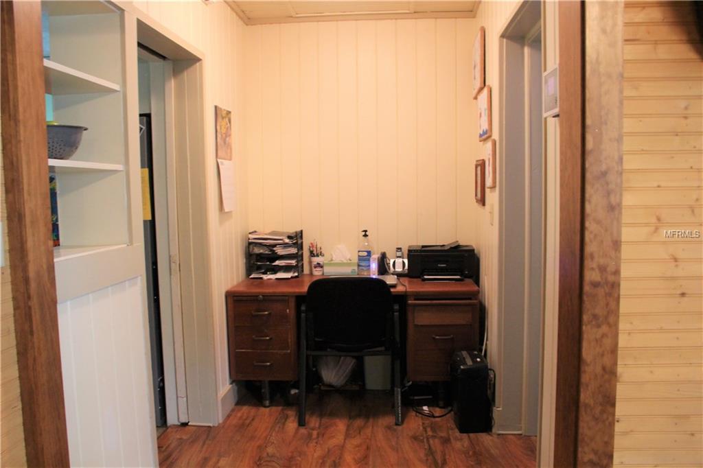 1095 DE LA PALMA AVENUE, BARTOW, Florida 33830, 3 Bedrooms Bedrooms, 7 Rooms Rooms,1 BathroomBathrooms,Residential,For sale,DE LA PALMA,L4725534