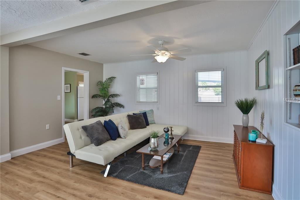 417 37TH AVENUE NE, ST PETERSBURG, Florida 33704, 2 Bedrooms Bedrooms, 5 Rooms Rooms,1 BathroomBathrooms,Residential,For sale,37TH,U7847572