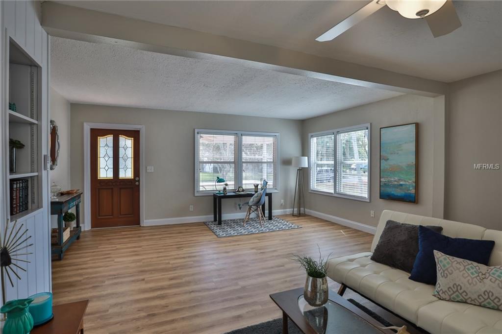 417 37TH AVENUE NE, ST PETERSBURG, Florida 33704, 2 Bedrooms Bedrooms, 5 Rooms Rooms,1 BathroomBathrooms,Residential,For sale,37TH,U7847572