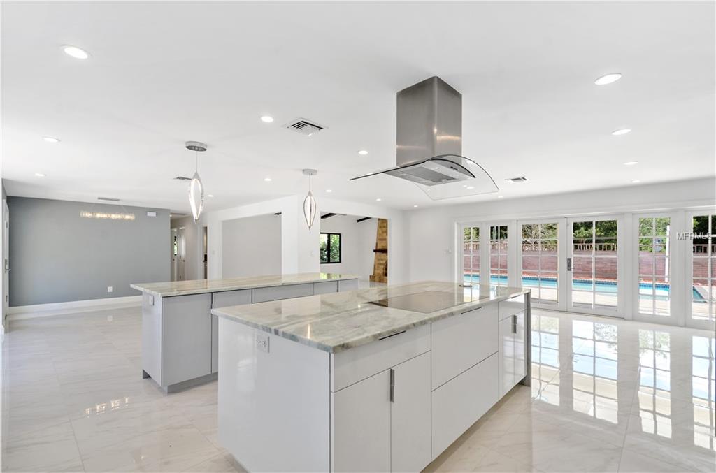 408 RAINTREE COURT, WINTER PARK, Florida 32789, 4 Bedrooms Bedrooms, 6 Rooms Rooms,3 BathroomsBathrooms,Residential,For sale,RAINTREE,O5524731