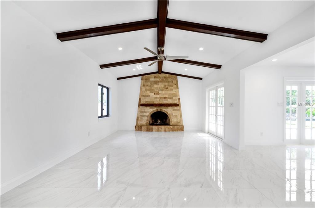 408 RAINTREE COURT, WINTER PARK, Florida 32789, 4 Bedrooms Bedrooms, 6 Rooms Rooms,3 BathroomsBathrooms,Residential,For sale,RAINTREE,O5524731