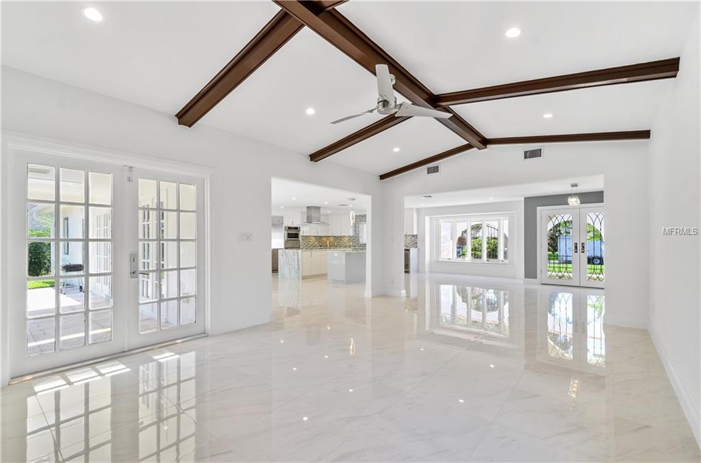 408 RAINTREE COURT, WINTER PARK, Florida 32789, 4 Bedrooms Bedrooms, 6 Rooms Rooms,3 BathroomsBathrooms,Residential,For sale,RAINTREE,O5524731