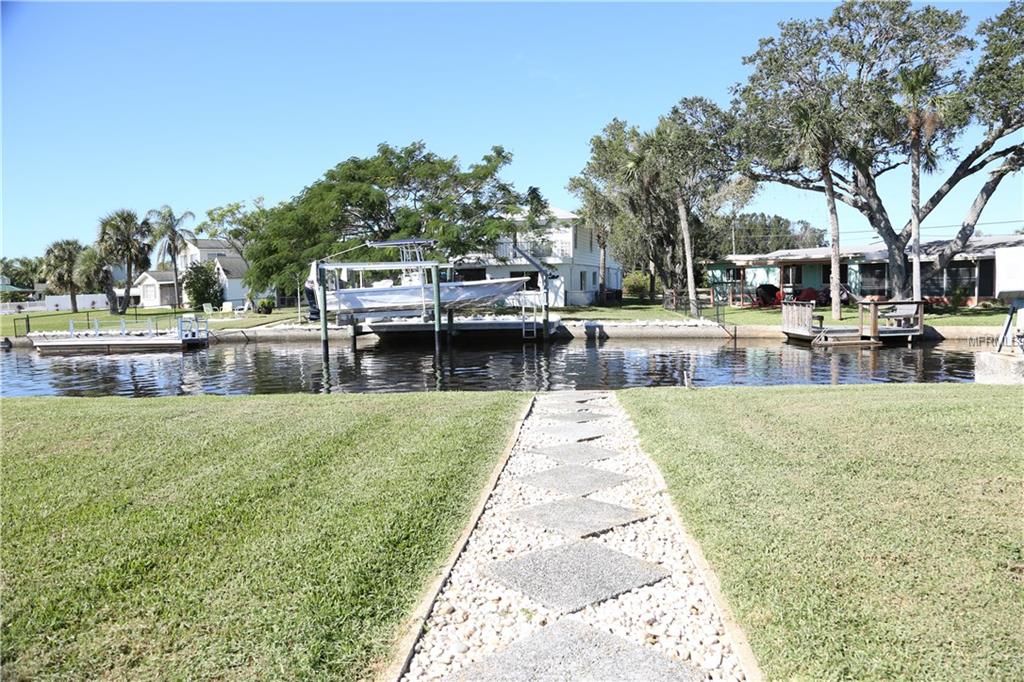 8347 CAROLYN DRIVE, PORT RICHEY, Florida 34668, 2 Bedrooms Bedrooms, 6 Rooms Rooms,2 BathroomsBathrooms,Residential,For sale,CAROLYN,W7634779