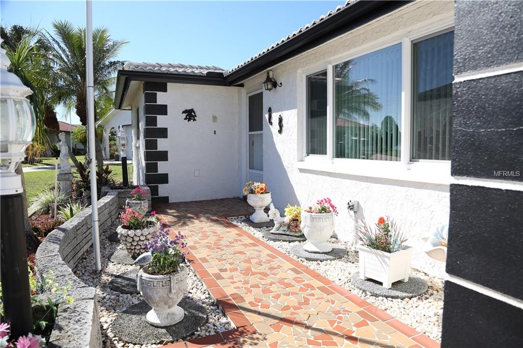 8347 CAROLYN DRIVE, PORT RICHEY, Florida 34668, 2 Bedrooms Bedrooms, 6 Rooms Rooms,2 BathroomsBathrooms,Residential,For sale,CAROLYN,W7634779