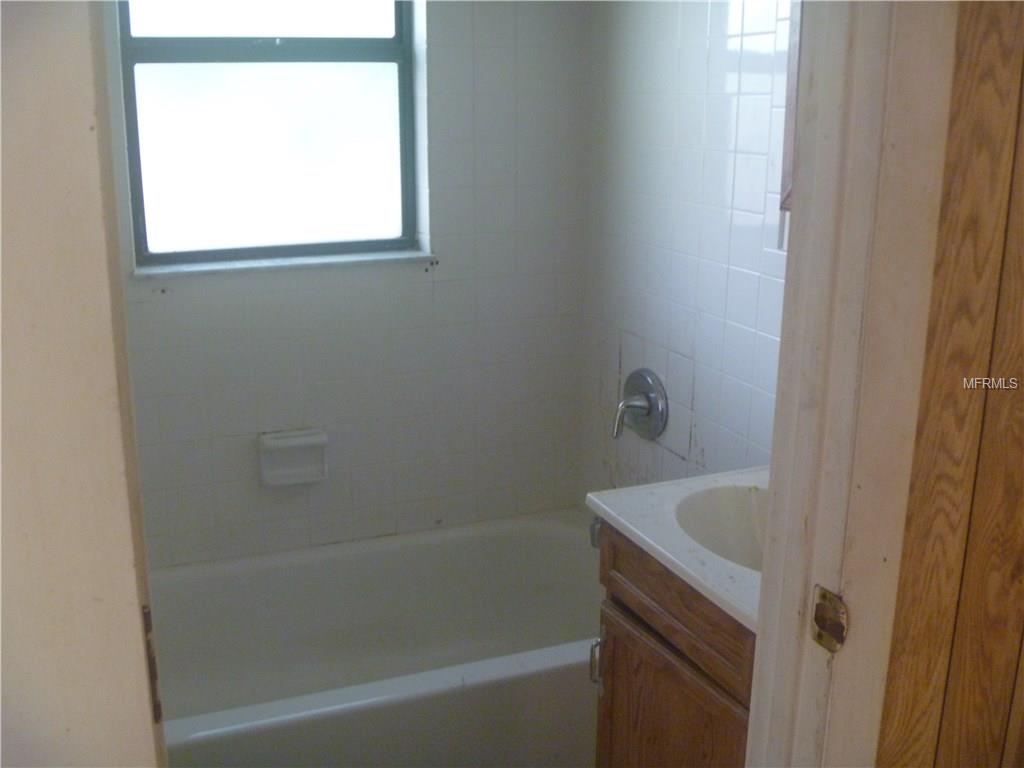 811 W MADISON STREET, PLANT CITY, Florida 33563, 3 Bedrooms Bedrooms, 3 Rooms Rooms,1 BathroomBathrooms,Residential,For sale,MADISON,T2913709