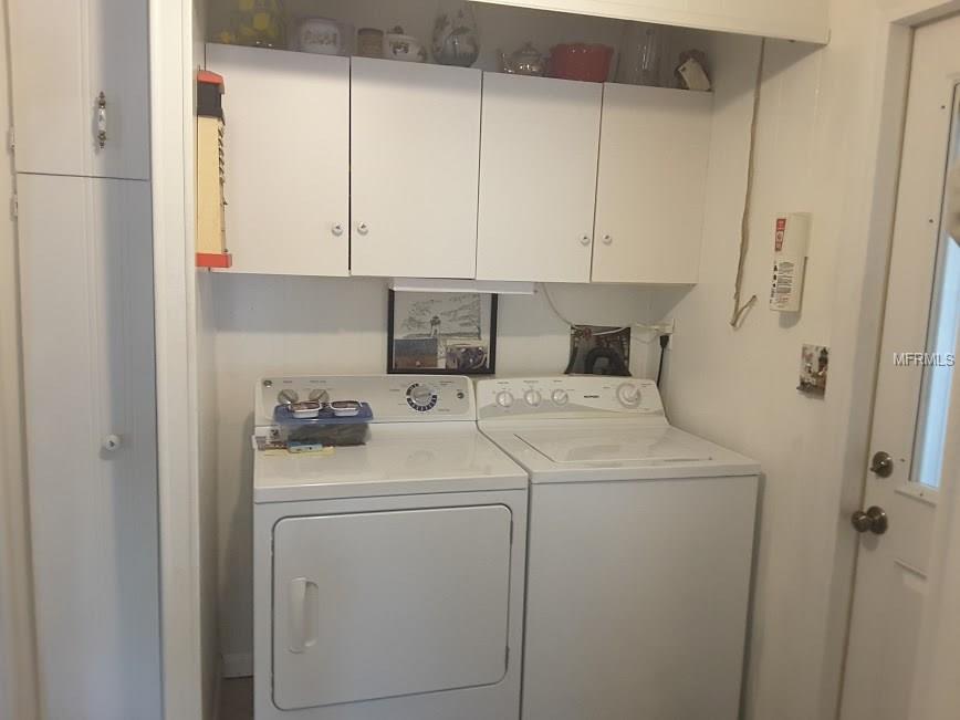 1942 BLUE LAKE DRIVE, LAKELAND, Florida 33801, 3 Bedrooms Bedrooms, 7 Rooms Rooms,2 BathroomsBathrooms,Residential,For sale,BLUE LAKE,L4724917