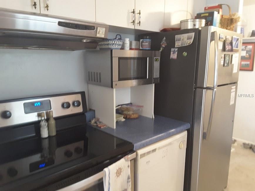 1942 BLUE LAKE DRIVE, LAKELAND, Florida 33801, 3 Bedrooms Bedrooms, 7 Rooms Rooms,2 BathroomsBathrooms,Residential,For sale,BLUE LAKE,L4724917